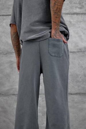 بنطال قطني واسع بلون الرمادي وخصر مطاطي