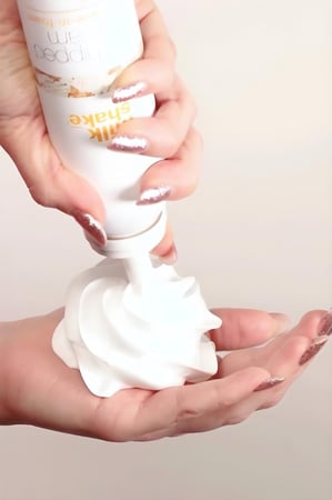 رغوة ويبد كريم ليف ان - ميلك شيك