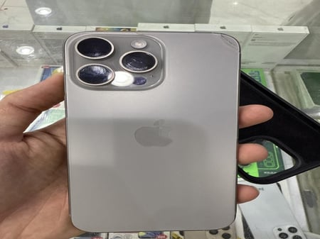 13 برو ماكس