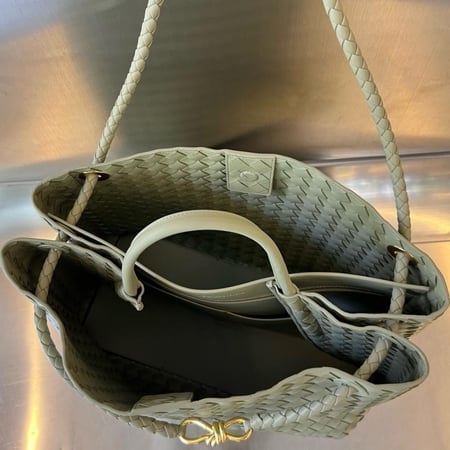 BOTTEGA