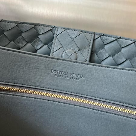 BOTTEGA