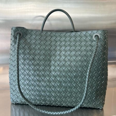 BOTTEGA