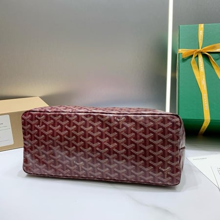 GOYARD