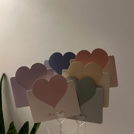 كرت قلب  لون عشوائي