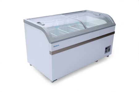 فريزر بانكول مقوس سحاب أفقي زجاج 1,5 متر 500 لتر موديل 500 SD-500BY
