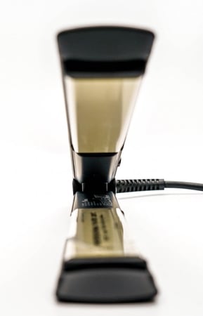 مكواة فرد وتمليس الشعر - سيراميك التورمالين OK-2586 من اوكيما