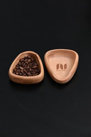 صحن نيت الخشبي لقياس حبوب البن