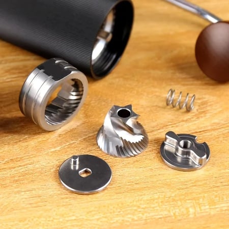 طاحونة اكسبرت اليدوية | XPERt Coffee Grinder G1