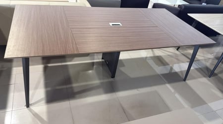 طاولة اجتماعات مقاس 240 سم