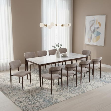 طاولات طعام بتصميم فاخر بمقاسات متعدده