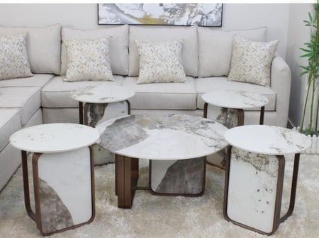 طقم طاولات جانبية بخامة فاخرة ولمسات مودرن