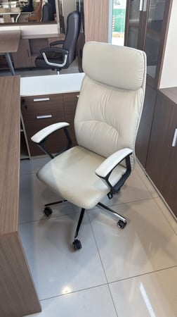 كرسي مكتب تنفيذي فاخر ومميز لمكتبك