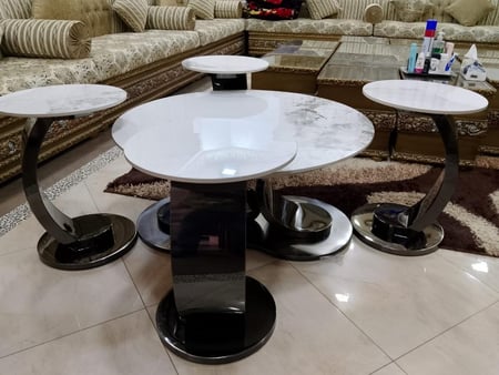 طقم طاولات ضيافة فخمة