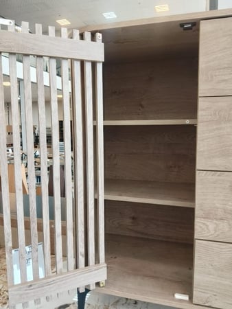 دولاب بوفيه مميز وعصري