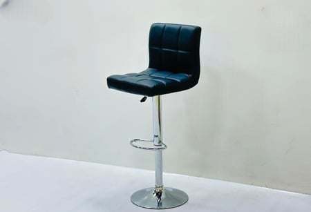 كرسي بار بيستم جلد