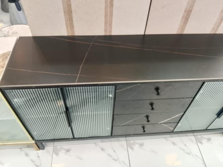 دولاب بوفية بتصميم فريد وعصري