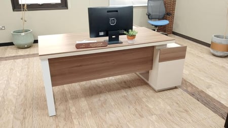 مكتب عمل بتصميم احترافى فاخر