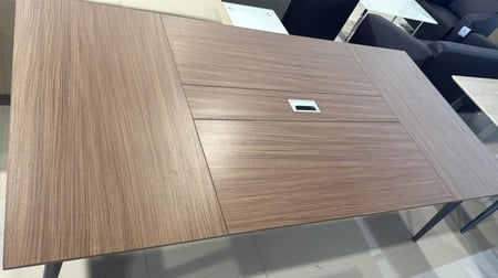طاولة اجتماعات مقاس 240 سم