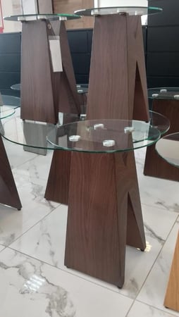 طقم طاولات خدمة بتصميم عصري ومميز