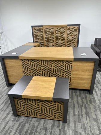 طقم مكتب مقاس 180 سم بتصميم عصري وأنيق