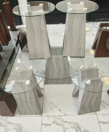 طقم طاولات خدمة بتصميم عصري ومميز