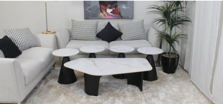 طقم طاولات خدمة أنيق وعصرى