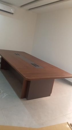 طاوله اجتماعات بتصميم احترافى فاخر