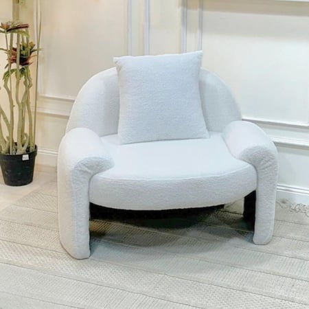 كرسي بوكليه بتصميم مودرن لون أبيض ناصع لإضافة لمسة من الأناقة والراح