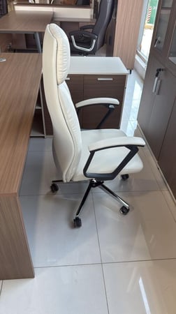 كرسي مكتب تنفيذي فاخر ومميز لمكتبك