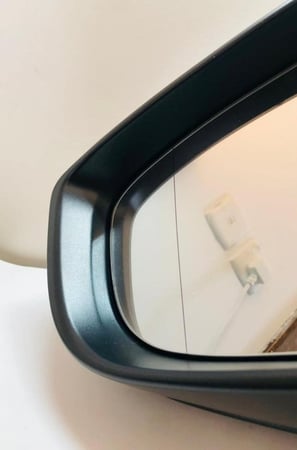 مرايا مازدا 6 فئة الاستاندر كاملة 2017-2023 لون ابيض