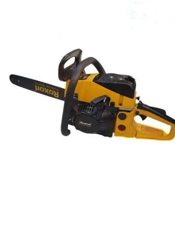 منشار حطب بنزين