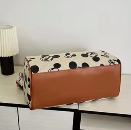 شنطة ديزني متعددة الاستخدامات