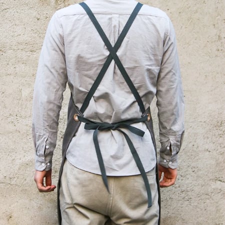 مريلة الباريستا - اللون رمادي | BARISTA APRON