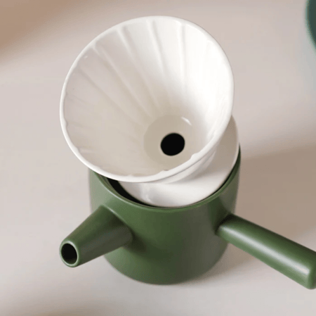 طقم كوب وقمع V60 من السيراميك ب الألوان متعددة مميز