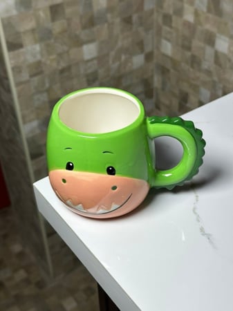 كوب داينصور اخضر