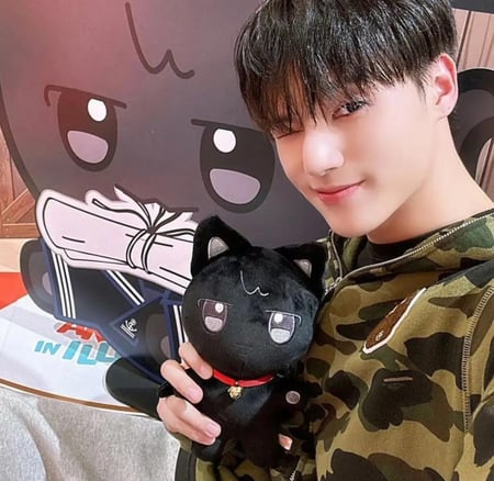 دمى ايتيز | ateez dolls