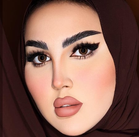 عدسات امارا دي لاتيه - De Latte