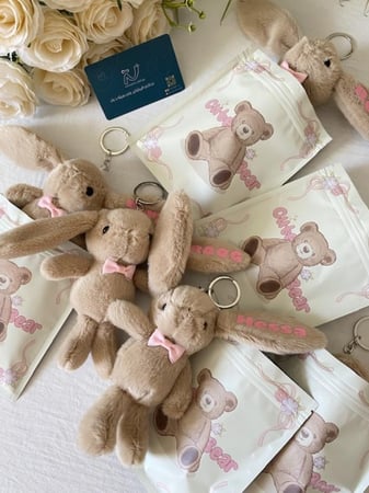 ميدالية ارنوب بالاسم