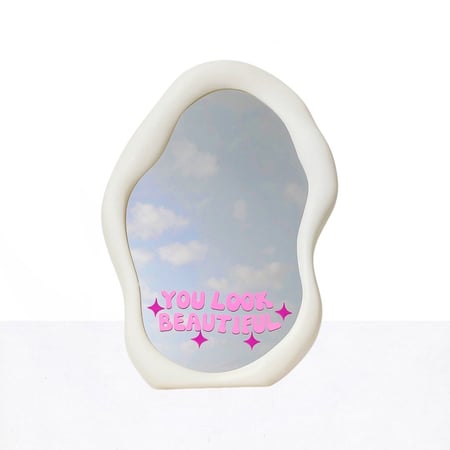 مرايا حسب الطلب - هدايا - طباعة على المرايا - متجر ايڤان للهدايا