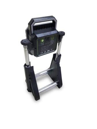 كشاف مع قاعدة