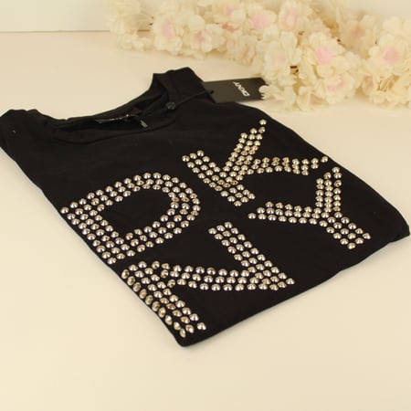 تيشيرت دكني أسود لوقو ذهبي