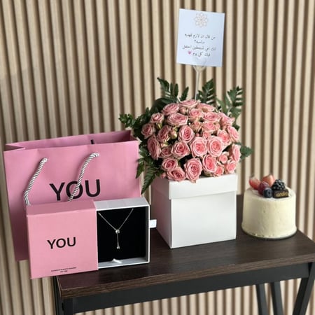 ورد مع كيك و سلسال من اختيارك