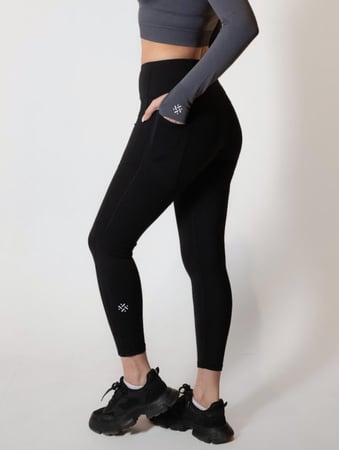 ليقنز - black core