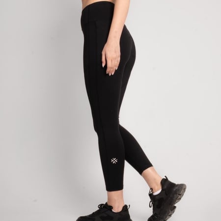 ليقنز - black core