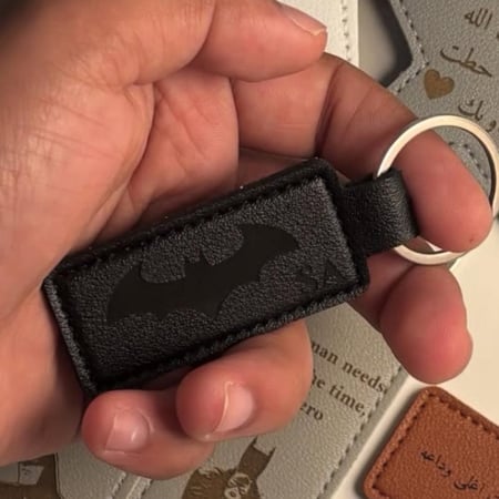 ميدالية جلد ( مقاس وسط )