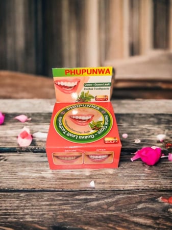 فوبونوا معجون الأسنان للتبييض التايلندي بالاعشاب (بودرة) Phupunwa