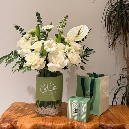 فازة ورد مع شوكولاتة باتشي