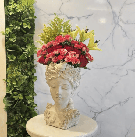 Queen Vase فازة كوين