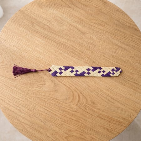 فاصل كتب السعف | بنفسجي