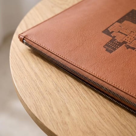 حافظة لابتوب عسير - بني